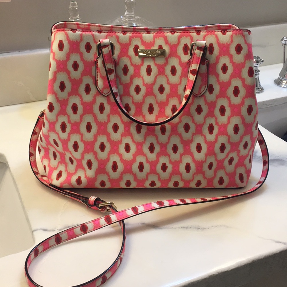 Adorable Kate Spade Purse!!